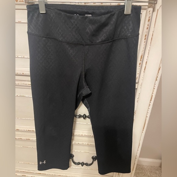 Under Armour Fitted Heat Gear Capri - Picture 1 of 4